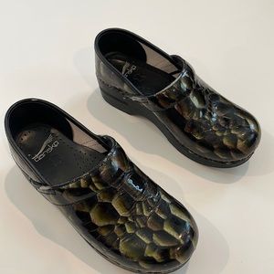 Dansko | Womens | Green Snake | Work Clogs | Patent Leather | Size 37